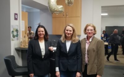 Frau Heidtmann und Frau Bartels seit 25 Jahren im Dienst