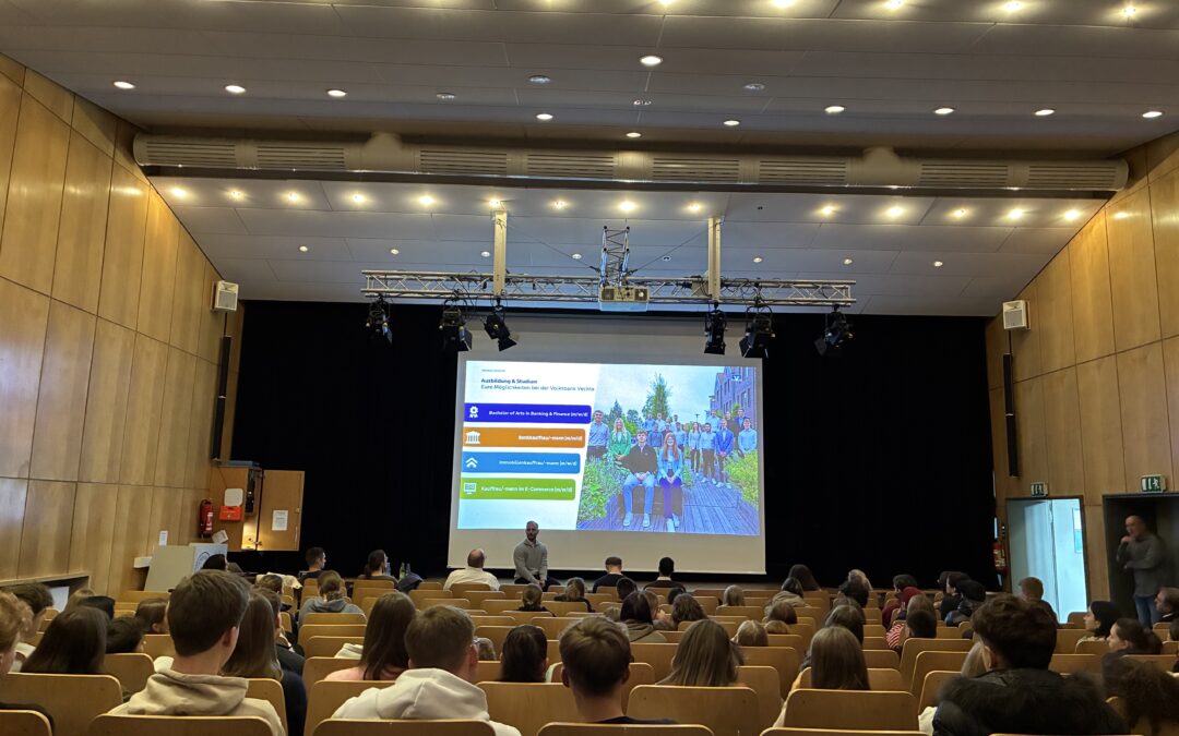 „Abitur – was dann?“ – Ehemalige Antonianer/innen berichten über ihre beruflichen Wege nach dem Abitur