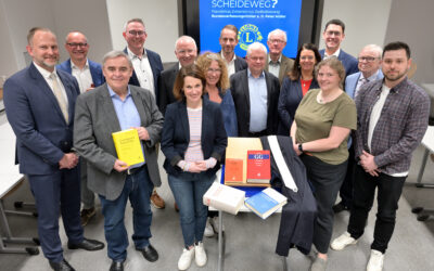 Demokratie am Scheideweg? Populismus, Extremismus, Radikalisierung